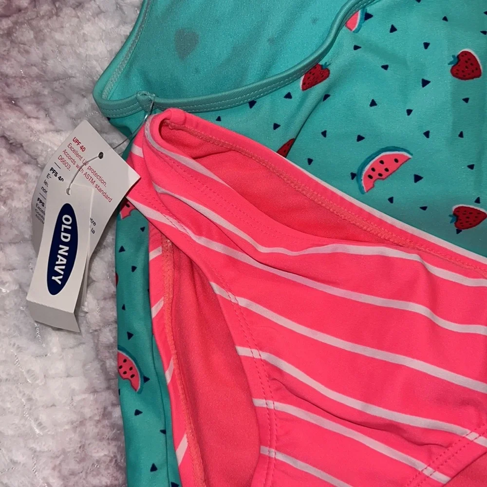 NWT Old Navy 2 piece UPF40 set, perfect for summer 🔥🔥